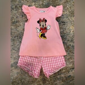 Minnie Mouse appliqué short set